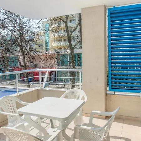 Excelsior Sunny * ساني بيتش