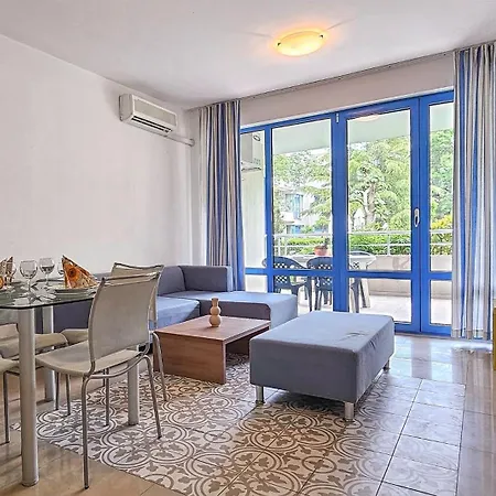 Excelsior Sunny * ساني بيتش