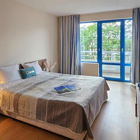 Excelsior Sunny Apartment *