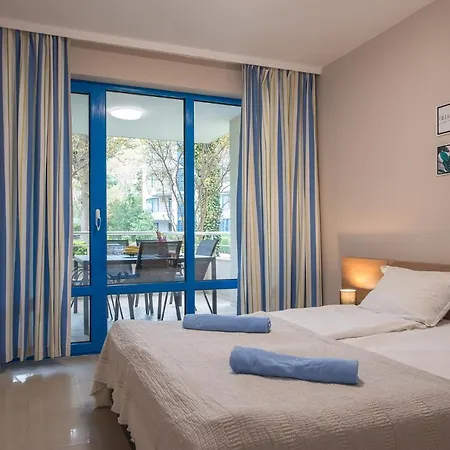 Апартамент Excelsior Sunny *