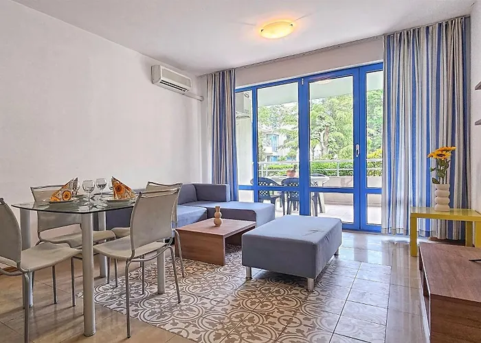 Excelsior Sunny * サニービーチ